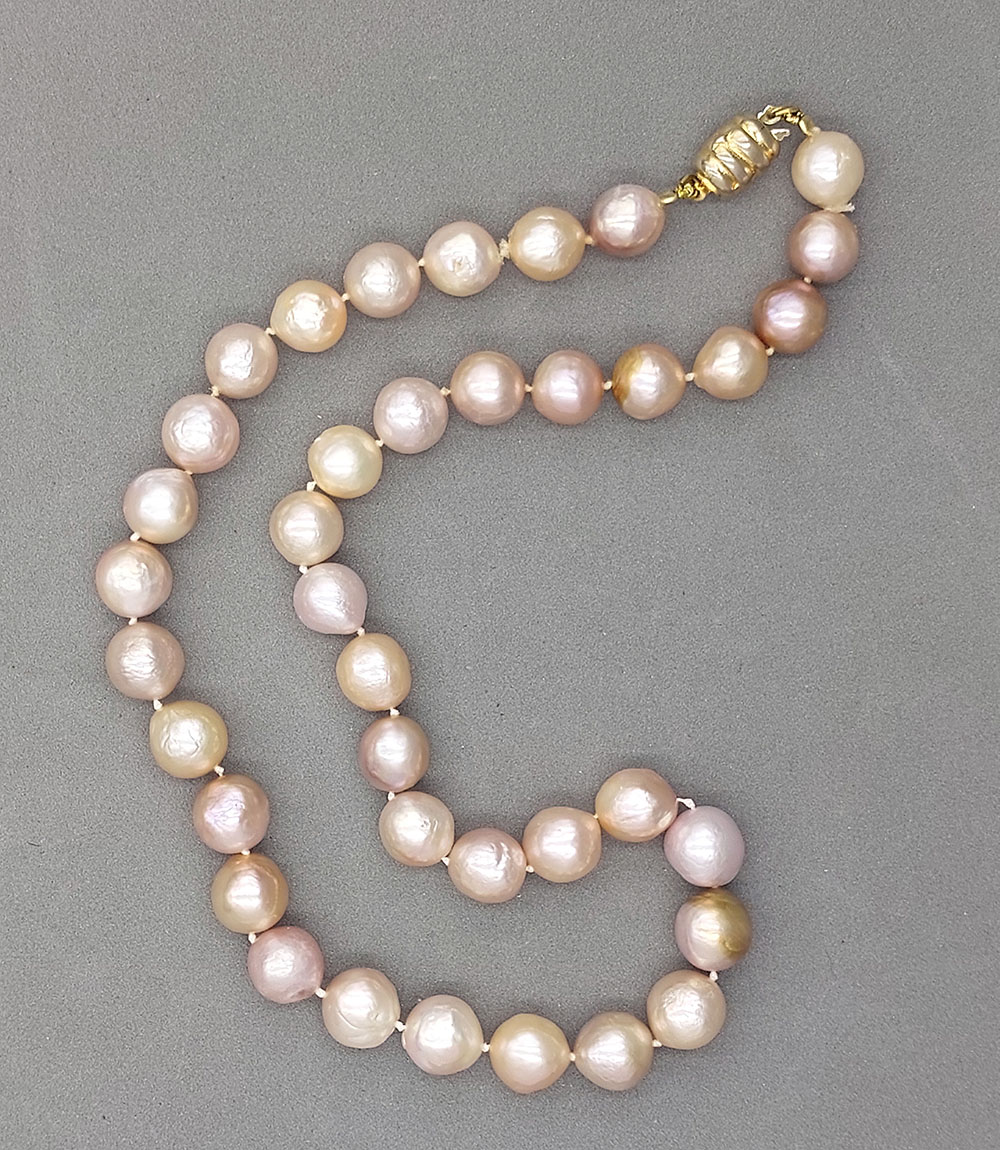 Collana in perle di fiume rosate | Aste Dolomia